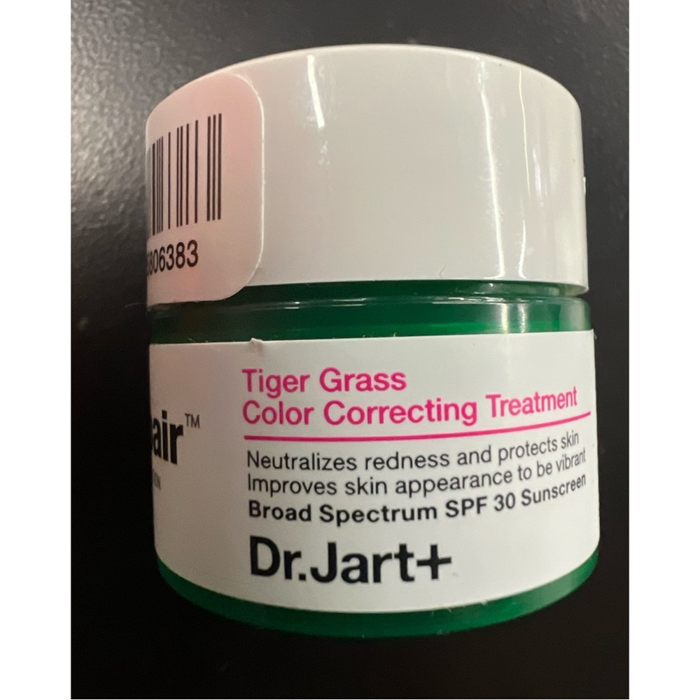 Dr Jart+ DERMA GREEN SOLUTION Tiger Grass
Color Correcting Treatment Mini